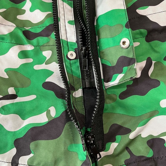 Kids Green Camouflage Hooded Raincoat - Lightweight Waterproof Jacket, Size 2-4 - Picture 4 of 9